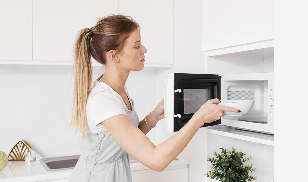 Limpiar el microondas: pasos a seguir