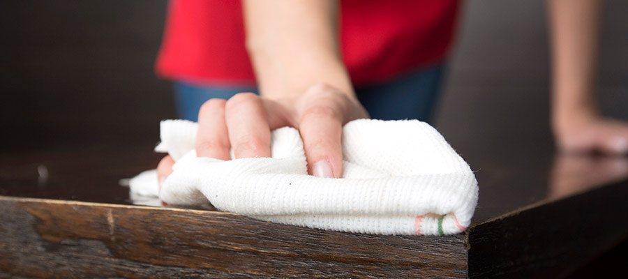 Cómo limpiar la madera de ébano